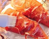 Hình bước làm 2 của món Món Pháp - Cá Thầy Tu Bọc Bacon Nướng Lá Thơm