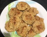 Foto del paso 4 de la receta: Galletas de banana, avena y nuez (sin harina)