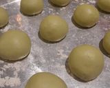 Foto langkah ke 4 dari resep Donat Ubi Kuning Pandan.