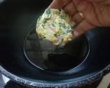 கீரை வடை(keerai vadai recipe in tamil) ரெசிபி ஸ்டேப் 4 புகைப்படம்