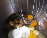 Foto del paso 2 de la receta: Magdalenas integrales con guineo y almendras