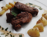 Foto del paso 7 de la receta: Filete al perejil con papas rústicas 🥔🐂