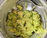A picture of step 1 of Avocado Sandwich.