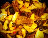A picture of step 4 of Vegetarian Bún Huế.