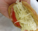 Foto del paso 2 de la receta: Pita de salmón con crema de aguacate y atún