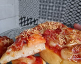 Foto langkah ke 6 dari resep Simple Pizza Home Made.