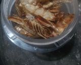 Foto langkah ke 2 dari resep Kaldu Udang Bubuk Homemade / kaldu kepala kulit udang.