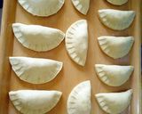 A picture of step 6 of Meat pie.
