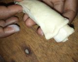 A picture of step 3 of Fried Fish roll.