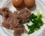 รูปขั้นตอนการทำที่ 2 ของ ข้าวผัดแหนม