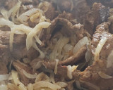 Foto del paso 5 de la receta: Hígado encebollado hasta para'los chamacos