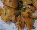 A picture of step 3 of Jeera aloo.