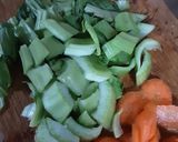 Foto langkah ke 1 dari resep Capcay Otak otak ikan.