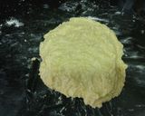 Foto del paso 8 de la receta Coca de brioche con frutas confitadas y piñones