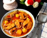 সিদ্ধ আলু দিয়ে শৈল মাছের তেল ঝাল রেসিপির ধাপ 2 ছবি