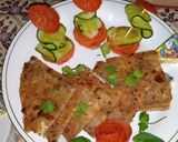 A picture of step 4 of Potato cheese paratha.