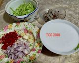 Foto langkah ke 1 dari resep Sambal Goreng Labu Siam.