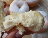 Foto langkah ke 6 dari resep Donat Gula Halus.
