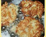 Foto del paso 4 de la receta: Tortitas de papa rallada