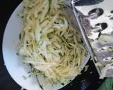 Penne con zucchine e secchi peperoncini recept lépés 2 foto