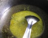 A picture of step 1 of Salty turmeric popcorn.