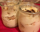 Foto del paso 4 de la receta: Vasitos de crema de turrón