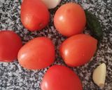 Foto del paso 1 de la receta: Entomatadas con huevo