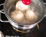 Hình bước làm 4 của món Bánh bao xá xíu trứng muối