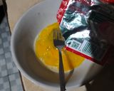 Foto langkah ke 2 dari resep Ayah goreng berselimut telur.