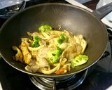 有心食譜：鮮菇金膀肉的食譜步驟4照片