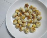 Hình bước làm 1 của món Trứng cút chiên nước mắm