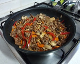 Foto del paso 10 de la receta: Revuelto de carne con verduras y salsa de ostras