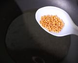 A picture of step 2 of Upma.