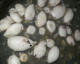 Foto langkah ke 2 dari resep Tumis kangkung cumi.