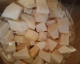 A picture of step 1 of Yam porridge (Akpete).