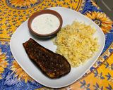Une image de l'étape 9 de Aubergine rôtie au miel et épices, sauce yaourt et riz au safran.