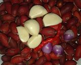 Foto langkah ke 1 dari resep Tumis Kulit Melinjo.