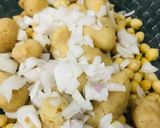 A picture of step 2 of Spicy chana chaat.