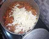 A picture of step 5 of Fried macaroni.