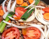 Foto del paso 4 de la receta: Sepias con Alubias Pintas y vegetales
