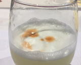 Foto del paso 3 de la receta: Cóctel pisco sour y tosta de foie con chutney plátano, pan leche