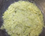 A picture of step 3 of Lauki ka halwa.