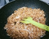 Foto langkah ke 1 dari resep Kerak Telor Nasi.