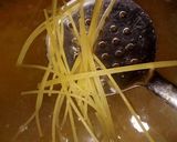 A picture of step 2 of Boiled Spaghetti.