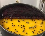 Hình bước làm 1 của món CheeseCake chanh dây & quả mọng không dùng lò nướng