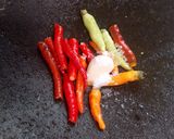 Foto langkah ke 2 dari resep Sambal Tempe Kemangi.