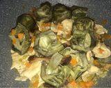 Foto del paso 5 de la receta Alcachofas con setas y pollo