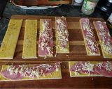 Sonkás-sajtos csavart rúd recept fázis 1 fotója
