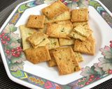 A picture of step 18 of Scallion (Spring Onion) cream Crackers.