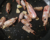 Foto del paso 2 de la receta: Guiso de lubina con marisco